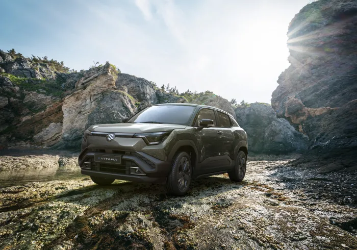 e-Vitara מקדימה
